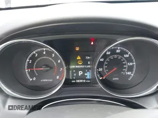 2018 Mitsubishi Outlander SEL z VIN JA4AP4AW4JU018385, wystawiony jako IAAI lot #42460235 z przebiegiem 83 910 mil mil oraz . Historia ofert i sprzedaży dostępna na DreamBid. Obrazek 7.