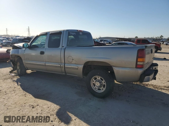 2000 Chevrolet Silverado 2500 LS z VIN 1GCFC29U7YE331000, wystawiony jako Copart lot #47569685 z przebiegiem 350 282 mil mil oraz Szkoda całkowita • Salvage title. Historia ofert i sprzedaży dostępna na DreamBid. Obrazek 2.