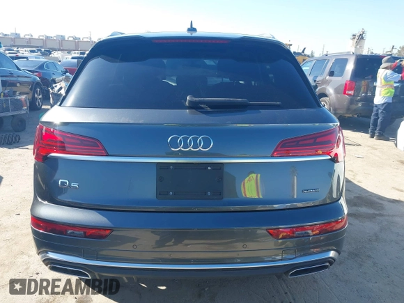 2023 Audi Q5 S line Premium with VIN WA1GAAFY8P2189441, listed as a IAAI auction lot 41734610 with 18,909 mi miles. Bid and sale history available at carsss.com. Image 17.