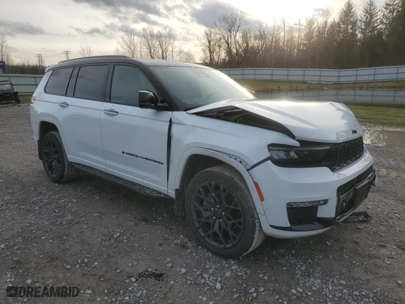 2023 Jeep Grand Cherokee L Summit with VIN 1C4RJKEG8P8798572, listed as a Copart auction lot 82318474 with 36,807 mi miles and Salvage Title. Bid and sale history available at carsss.com. Image 4.