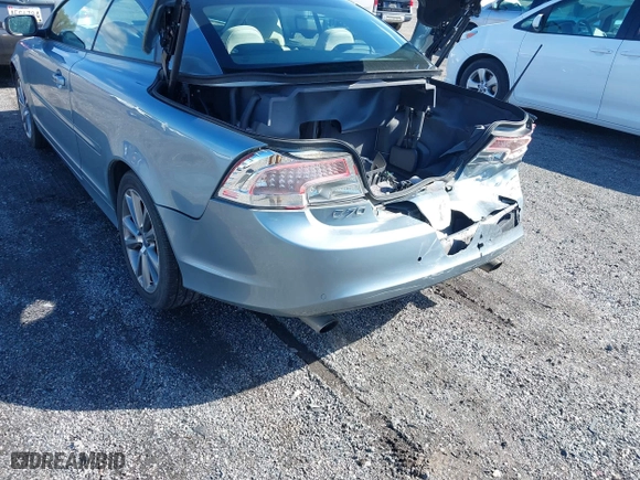 2011 Volvo C70 with VIN YV1672MC9BJ107531, listed as a IAAI auction lot 41966312 with 122,216 mi miles. Bid and sale history available at carsss.com. Image 6.