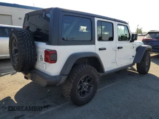 2024 Jeep Wrangler Willys z VIN 1C4RJXN60RW278675, wystawiony jako Copart lot #46338215 z przebiegiem 8 795 mil mil oraz Szkoda całkowita • Salvage title. Historia ofert i sprzedaży dostępna na DreamBid. Obrazek 3.