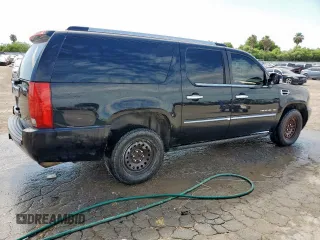 2010 Cadillac Escalade ESV Platinum Edition z VIN 1GYUKKEF9AR216912, wystawiony jako Copart lot #60753095 z przebiegiem 143 448 mil mil oraz Czysty tytuł • Clean title. Historia ofert i sprzedaży dostępna na DreamBid. Obrazek 3.