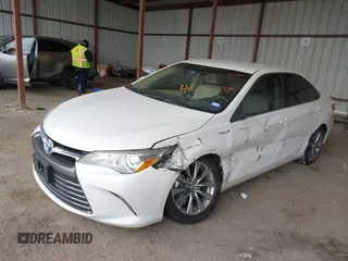 2017 Toyota Camry Hybrid LE with VIN 4T1BD1FKXHU218247, listed as a IAAI auction lot 41625337 with 72,040 mi miles. Bid and sale history available at carsss.com. Image 17.