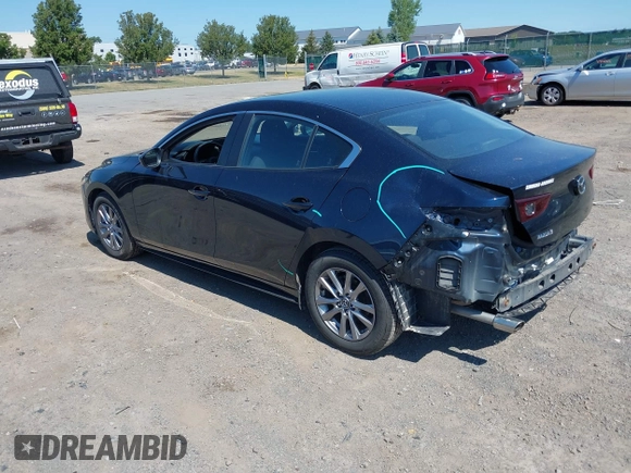 2021 Mazda 3 S with VIN JM1BPAALXM1341814, listed as a IAAI auction lot 42797513 with 32,167 mi miles and . Bid and sale history available at DreamBid. Image 3.
