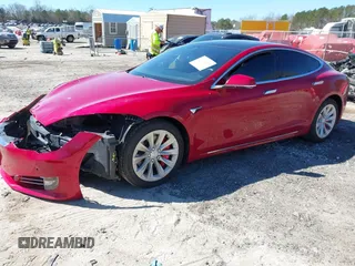 2018 Tesla Model S 75D with VIN 5YJSA1E2XJF295777, listed as a IAAI auction lot 41694540 with 70,428 mi miles and . Bid and sale history available at DreamBid. Image 18.