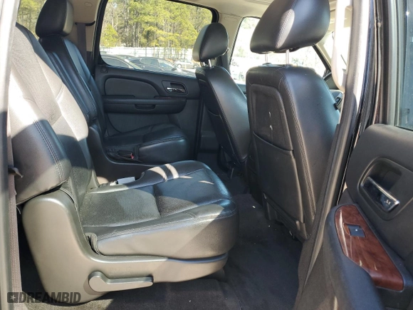 2014 Chevrolet Suburban LTZ with VIN 1GNSKKE72ER194786, listed as a Copart auction lot 45790885 with 224,951 mi miles and Clean Title. Bid and sale history available at carsss.com. Image 11.