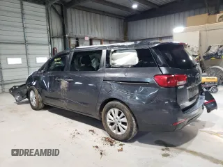 2016 Kia Sedona LX with VIN KNDMB5C16G6166737, listed as a Copart auction lot 47899565 with 136,443 mi miles and Salvage Title. Bid and sale history available at carsss.com. Image 2.