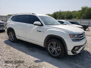 2018 Volkswagen Atlas SE z VIN 1V2PR2CA1JC570706, wystawiony jako Copart lot #68623484 z przebiegiem 136 747 mil mil oraz Szkoda całkowita • Salvage title. Historia ofert i sprzedaży dostępna na DreamBid. Obrazek 4.