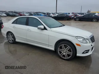 2010 Mercedes-Benz E-Class E 550 Luxury with VIN WDDHF9AB5AA250552, listed as a Copart auction lot 42987425 with 117,474 mi miles and Clean Title. Bid and sale history available at carsss.com. Image 4.