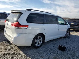 2011 Toyota Sienna LE AAS with VIN 5TDKK3DC0BS109888, listed as a Copart auction lot 68040624 with 96,549 mi miles and Salvage Title. Bid and sale history available at DreamBid. Image 3.