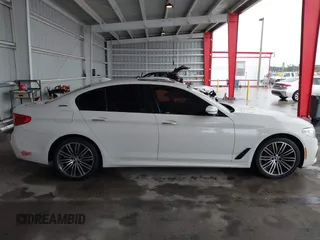 2018 BMW 5 Series 530e с VIN WBAJA9C57JB249475, выставлен на аукционе IAAI как лот 42232097 с пробегом 107 341 миль миль и . История ставок и продаж доступна на DreamBid. Изображение 13.