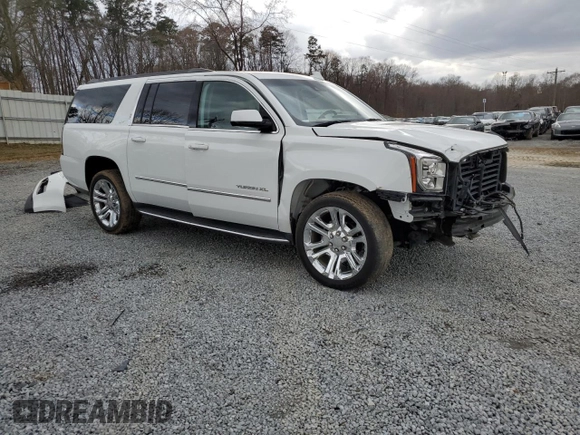 2018 GMC Yukon XL SLT with VIN 1GKS2GKC7JR272274, listed as a Copart auction lot 48049525 with 152,759 mi miles and Salvage Title. Bid and sale history available at carsss.com. Image 4.
