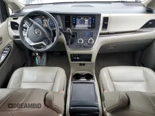 2017 Toyota Sienna XLE Auto Access Seat with VIN 5TDYZ3DC4HS777434, listed as a Copart auction lot 51020675 with 85,062 mi miles and Salvage Title. Bid and sale history available at carsss.com. Image 8.