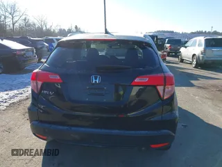 2018 Honda HR-V EX-L Navi with VIN 3CZRU5H76JM709888, listed as a IAAI auction lot 41307991 with 92,994 mi miles. Bid and sale history available at carsss.com. Image 17.