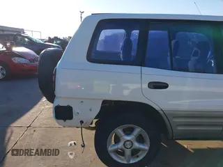 2000 Toyota RAV4 с VIN JT3GP10V1Y0044892, выставлен на аукционе IAAI как лот 41148809 с пробегом 220 848 миль миль и . История ставок и продаж доступна на DreamBid. Изображение 17.