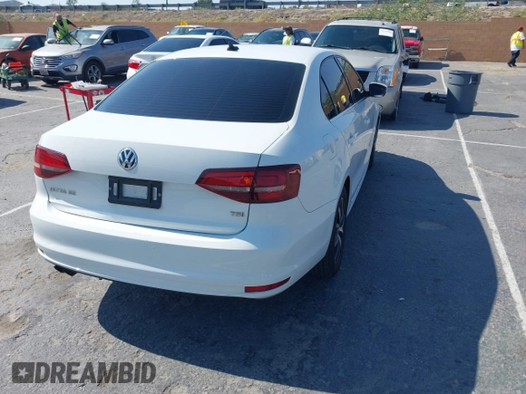 2017 Volkswagen Jetta SE with VIN 3VWDB7AJ4HM209596, listed as a IAAI auction lot 42608209 with 30,559 mi miles and . Bid and sale history available at DreamBid. Image 4.