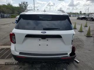 2024 Ford Explorer ST-Line with VIN 1FMSK7KH1RGA88359, listed as a Copart auction lot 52801025 with 7,799 mi miles and Salvage Title. Bid and sale history available at carsss.com. Image 6.