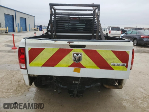 2016 Ram 1500 Tradesman z VIN 1C6RR7ST7GS125483, wystawiony jako Copart lot #43636635 z przebiegiem 184 693 mil mil oraz Szkoda całkowita • Salvage title. Historia ofert i sprzedaży dostępna na DreamBid. Obrazek 6.
