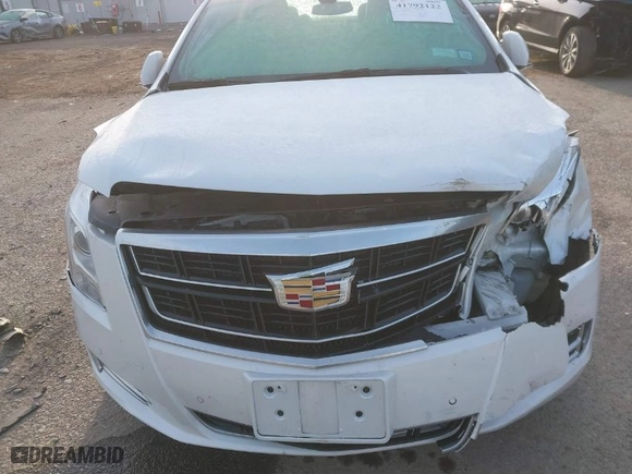2016 Cadillac XTS Luxury Collection with VIN 2G61M5S35G9179121, listed as a IAAI auction lot 41792122 with 48,358 mi miles. Bid and sale history available at carsss.com. Image 6.