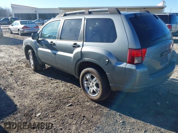 2008 Mitsubishi Endeavor LS with VIN 4A4MN21S98E025632, listed as a IAAI auction lot 41715672 with 213,217 mi miles. Bid and sale history available at carsss.com. Image 3.