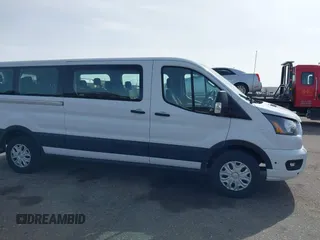 2024 Ford Transit Passenger XL с VIN 1FBAX2Y82RKA83460, выставлен на аукционе IAAI как лот 41840551 с пробегом 19 106 миль миль и . История ставок и продаж доступна на DreamBid. Изображение 13.