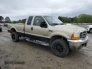 2001 Ford Super Duty F-250 XL with VIN 1FTNX21F81EB37823, listed as a Copart auction lot 50396105 with 272,373 mi miles and Salvage Title. Bid and sale history available at carsss.com. Image 4.