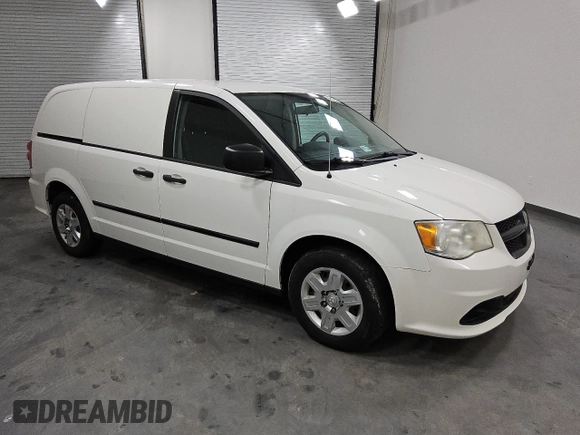 2013 Ram Cargo Van Tradesman with VIN 2C4JRGAG5DR759401, listed as a Copart auction lot 47242205 with 135,800 mi miles and Clean Title. Bid and sale history available at carsss.com. Image 4.