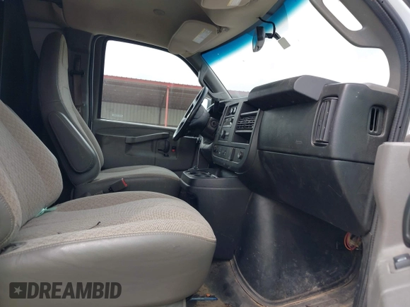 2021 Chevrolet Express Cargo with VIN 1GCWGAFP1M1234342, listed as a IAAI auction lot 42112125 with 118,410 mi miles and . Bid and sale history available at DreamBid. Image 5.
