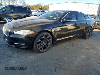 2013 Jaguar XJ Supercharged z VIN SAJWA1GT6DMV53345, wystawiony jako Copart lot #81801794 z przebiegiem 117 225 mil mil oraz Szkoda całkowita • Salvage title. Historia ofert i sprzedaży dostępna na DreamBid. Obrazek 1.