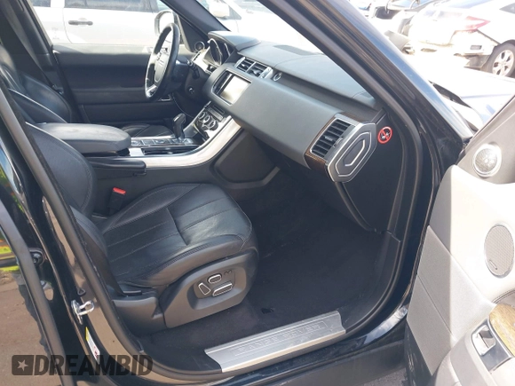 2014 Land Rover Range Rover Sport HSE with VIN SALWR2WF9EA331998, listed as a IAAI auction lot 41932424 with 123,741 mi miles. Bid and sale history available at carsss.com. Image 5.