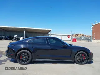 2023 Porsche Taycan GTS z VIN WP0AD2Y13PSA48028, wystawiony jako IAAI lot #41752927 z przebiegiem 22 196 mil mil oraz . Historia ofert i sprzedaży dostępna na DreamBid. Obrazek 14.