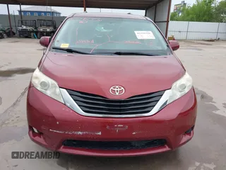 2014 Toyota Sienna LE AAS z VIN 5TDKK3DC9ES466877, wystawiony jako IAAI lot #42298356 z przebiegiem 189 826 mil mil oraz . Historia ofert i sprzedaży dostępna na DreamBid. Obrazek 12.