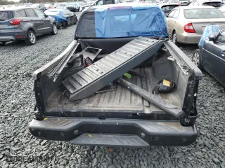 2018 Nissan Frontier SV V6 with VIN 1N6AD0EV3JN733111, listed as a Copart auction lot 49086965 with 88,274 mi miles and Salvage Title. Bid and sale history available at carsss.com. Image 6.
