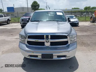 2023 Ram 1500 SLT z VIN 1C6RR7LG0PS517769, wystawiony jako IAAI lot #42451307 z przebiegiem 49 931 mil mil oraz . Historia ofert i sprzedaży dostępna na DreamBid. Obrazek 6.