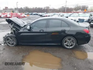 2019 Mercedes-Benz C with VIN 55SWF8EB3KU320806, listed as a IAAI auction lot 41983005 with 61,262 mi miles. Bid and sale history available at carsss.com. Image 14.