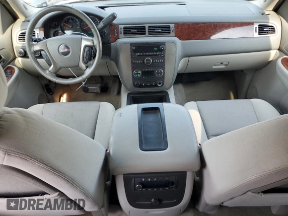 2009 GMC Yukon SLE 3SB z VIN 1GKFK23009R215418, wystawiony jako Copart lot #60643845 z przebiegiem 161 042 mil mil oraz Czysty tytuł • Clean title. Historia ofert i sprzedaży dostępna na DreamBid. Obrazek 8.