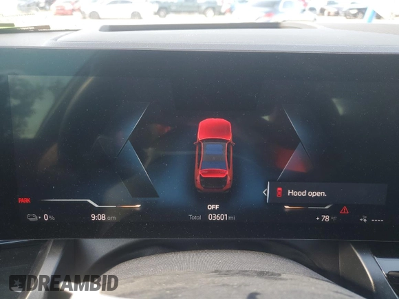 2024 BMW i5 eDrive40 with VIN WBY33FK01RCR76500, listed as a Copart auction lot 65026585 with 3,601 mi miles and Salvage title. Bid and sale history available at DreamBid. Image 9.