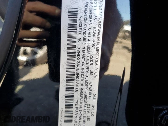 2011 Volkswagen Jetta SE with VIN 3VWDX7AJ2BM013018, listed as a Copart auction lot 73686974 with 145,557 mi miles and Salvage title. Bid and sale history available at DreamBid. Image 12.