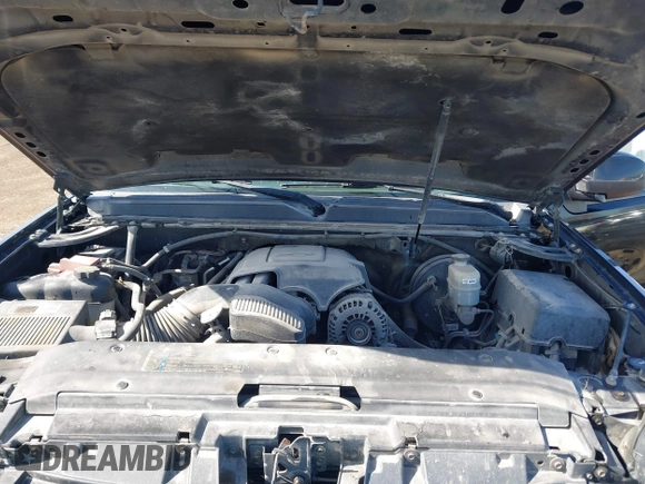 2011 GMC Yukon SLE with VIN 1GKS1AE01BR108215, listed as a IAAI auction lot 41379402 with 195,171 mi miles. Bid and sale history available at carsss.com. Image 10.