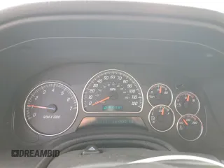 2005 GMC Envoy SLT with VIN 1GKDS13S552135280, listed as a Copart auction lot 68097344 with 165,924 mi miles and Salvage Title. Bid and sale history available at carsss.com. Image 9.