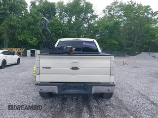 2009 Ford F-150 XL с VIN 1FTPW14VX9KB41670, выставлен на аукционе IAAI как лот 42246163 с пробегом 214 499 миль миль и . История ставок и продаж доступна на DreamBid. Изображение 17.