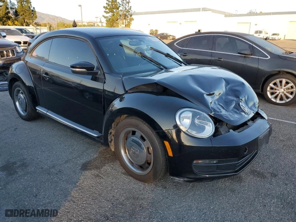 2012 Volkswagen Beetle 2.5L w/Sound/Nav PZEV with VIN 3VWJP7AT1CM623160, listed as a Copart auction lot 88076215 with 112,894 mi miles and Salvage Title. Bid and sale history available at carsss.com. Image 4.