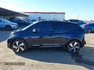 2019 BMW i3 with VIN WBY8P4C51K7D19951, listed as a IAAI auction lot 41348442 with 70,195 mi miles and . Bid and sale history available at DreamBid. Image 15.