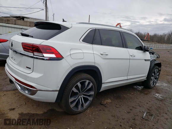 2021 Volkswagen Atlas SEL Premium R-Line with VIN 1V2FE2CA2MC206046, listed as a Copart auction lot 44449843 with 13,805 mi miles and Salvage title. Bid and sale history available at DreamBid. Image 3.