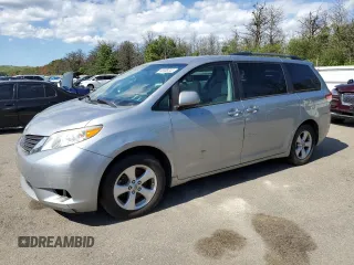 2011 Toyota Sienna LE AAS z VIN 5TDKK3DCXBS163232, wystawiony jako Copart lot #65586345 z przebiegiem Nie podano mil oraz Czysty tytuł • Clean title. Historia ofert i sprzedaży dostępna na DreamBid. Obrazek 1.