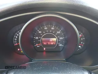 2016 Kia Soul z VIN KNDJN2A24G7341632, wystawiony jako IAAI lot #41990934 z przebiegiem 51 387 mil mil oraz . Historia ofert i sprzedaży dostępna na DreamBid. Obrazek 7.