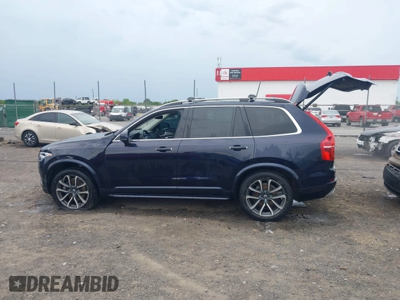 2019 Volvo XC90 Momentum с VIN YV4A22PK1K1419387, выставлен на аукционе IAAI как лот 42178569 с пробегом 87 831 миль миль и . История ставок и продаж доступна на DreamBid. Изображение 14.