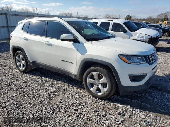 2020 Jeep Compass Altitude with VIN 3C4NJCBB8LT169550, listed as a Copart auction lot 86330194 with 59,252 mi miles and Salvage Title. Bid and sale history available at carsss.com. Image 4.