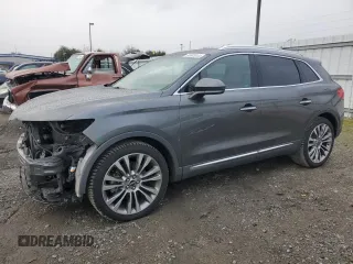 2018 Lincoln MKX Reserve with VIN 2LMPJ6LR1JBL20758, listed as a Copart auction lot 84883344 with 77,136 mi miles and Salvage Title. Bid and sale history available at carsss.com. Image 1.